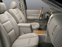 2007 Chrysler Aspen Review : Interior : Road test, Specs, Photos