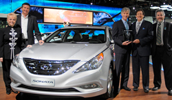 Hyundai CEO John Krafcik accepts 2011 International Car of the Year Award for Hyundai Sonata